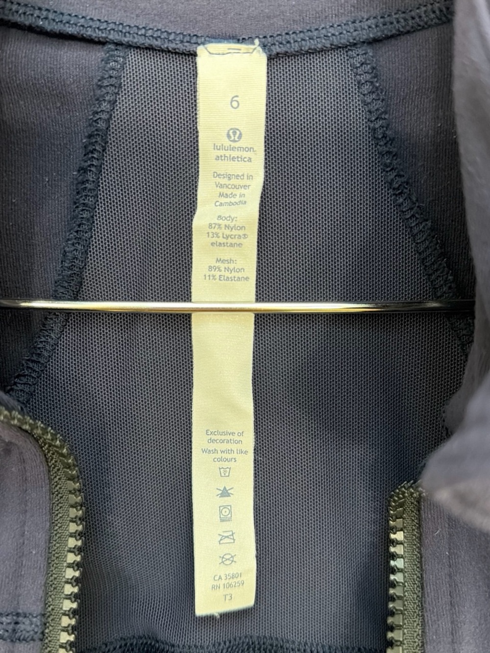 Lululemon Atlética Divine Full Zip Navy Zip Jacket, Size 6 - Picture 6 of 8